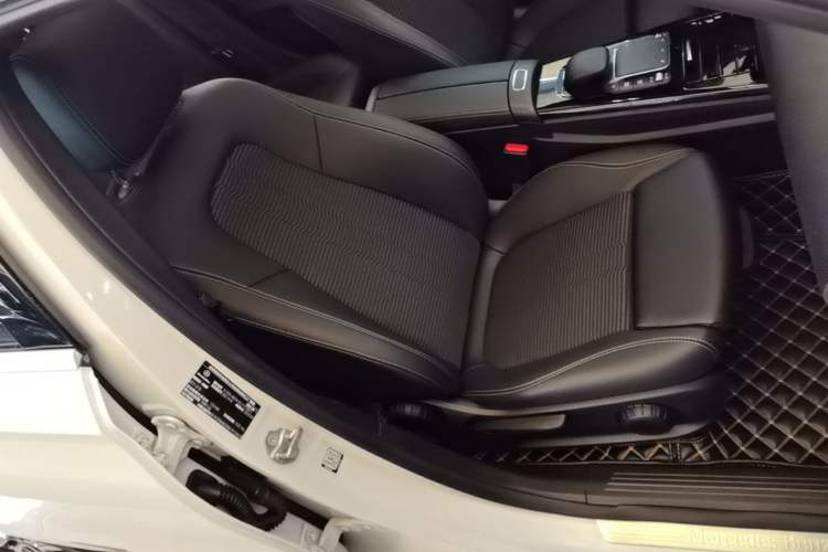 Used Mercedes-Benz A-Class 2021 A 200 Dynamic Edition Right Front Seat