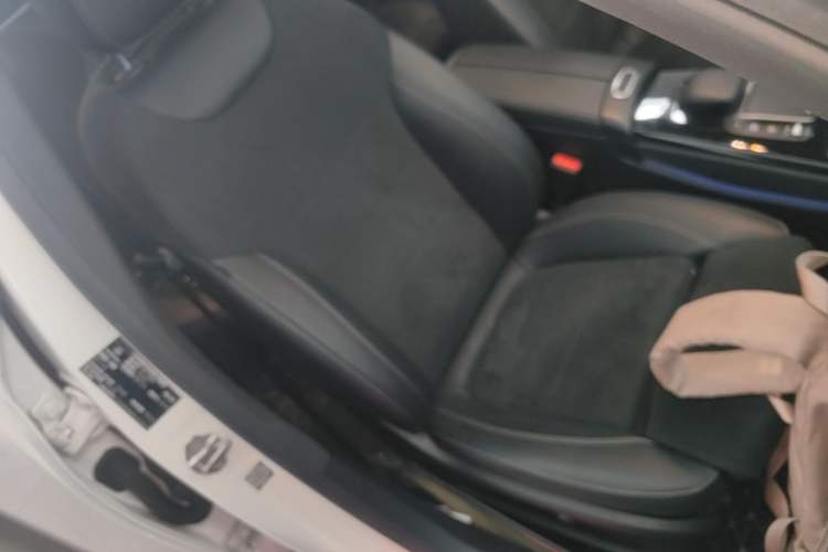 Used Mercedes-Benz A-Class 2021 A 200 L Sport Sedan Fashion Model Right Front Seat