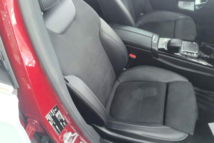 Used Mercedes-Benz A-Class 2021 A 200 L Sport Sedan Fashion Model Right Front Seat