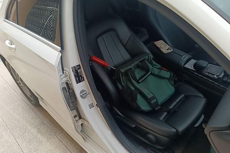 Used Mercedes-Benz A-Class 2021 A 180 L Sport Sedan Right Front Seat
