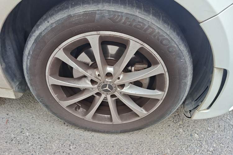 Used Mercedes-Benz A-Class 2021 A 200 L Sport Sedan Fashion Model Right Front Wheel Hub