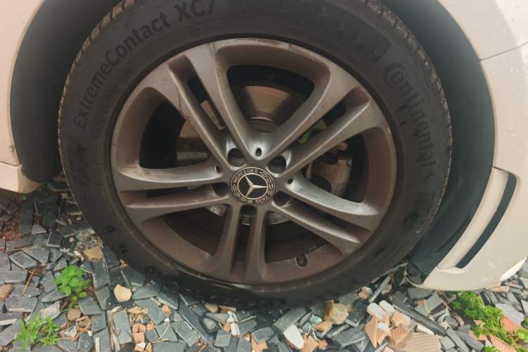 Used Mercedes-Benz A-Class 2021 Restyled A 180 L Sport Sedan Right Front Wheel Hub