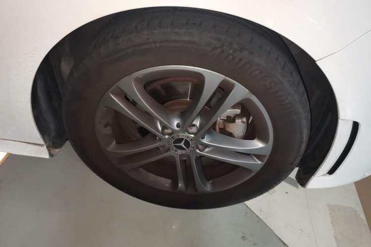 Used Mercedes-Benz A-Class 2021 Restyled A 180 L Sport Sedan Right Front Wheel Hub