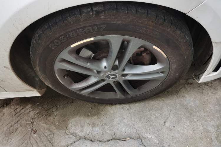 Used Mercedes-Benz A-Class 2021 A 180 L Sport Sedan Right Front Wheel Hub