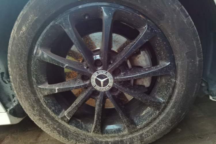 Used Mercedes-Benz A-Class 2021 A 200 L Sport Sedan Dynamic Model Right Front Wheel Hub