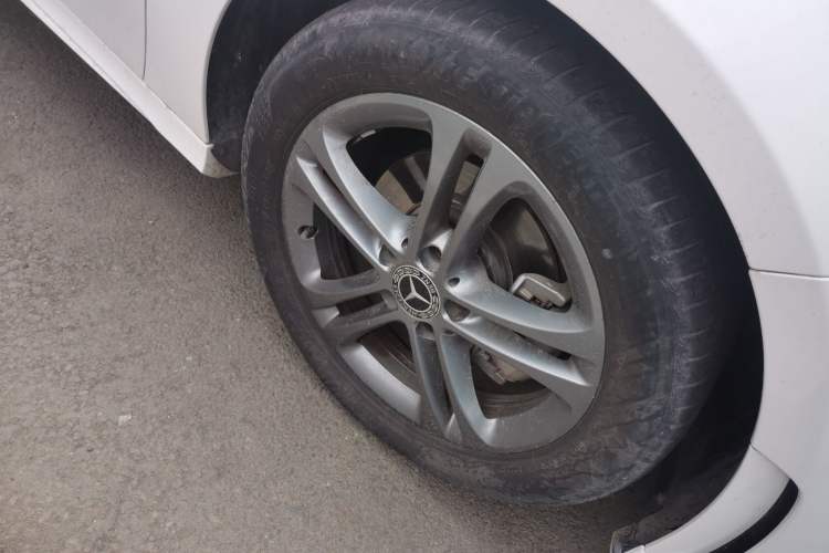 Used Mercedes-Benz A-Class 2021 A 180 L Sport Sedan Right Front Wheel Hub