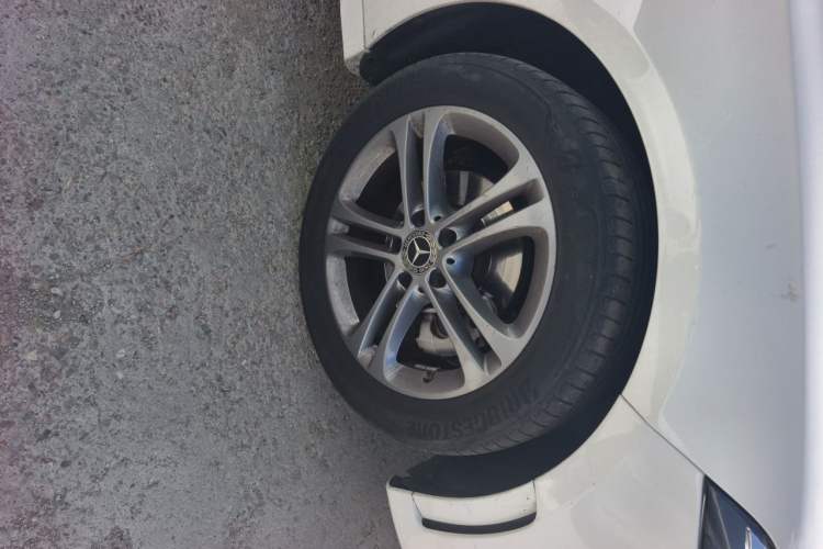 Used Mercedes-Benz A-Class 2021 Restyled A 180 L Sport Sedan Right Front Wheel Hub