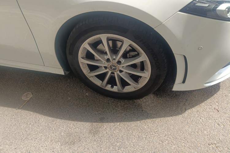 Used Mercedes-Benz A-Class 2021 A 200 L Sport Sedan Dynamic Model Right Front Wheel Hub