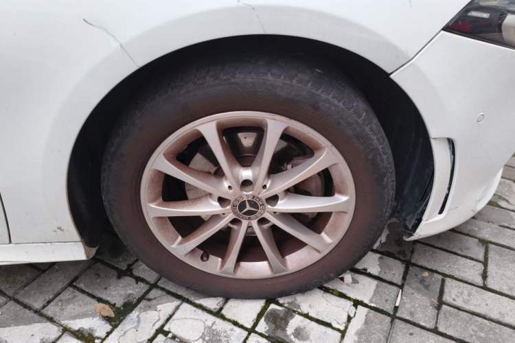 Used Mercedes-Benz A-Class 2021 A 200 L Sport Sedan Fashion Model Right Front Wheel Hub