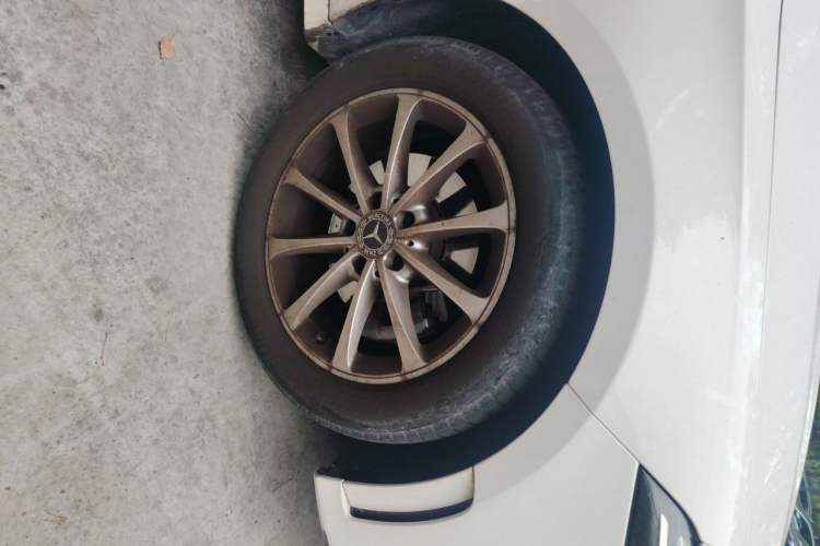 Used Mercedes-Benz A-Class 2021 A 200 L Sport Sedan Dynamic Model Right Front Wheel Hub