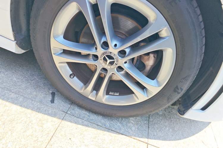 Used Mercedes-Benz A-Class 2021 Restyled A 180 L Sport Sedan Right Front Wheel Hub