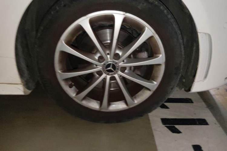 Used Mercedes-Benz A-Class 2021 A 200 L Sport Sedan Fashion Model Right Front Wheel Hub