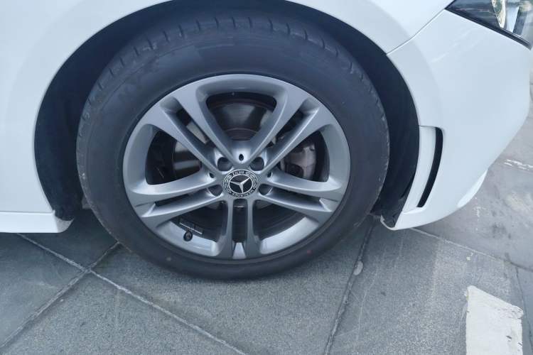 Used Mercedes-Benz A-Class 2021 Restyled A 180 L Sport Sedan Right Front Wheel Hub
