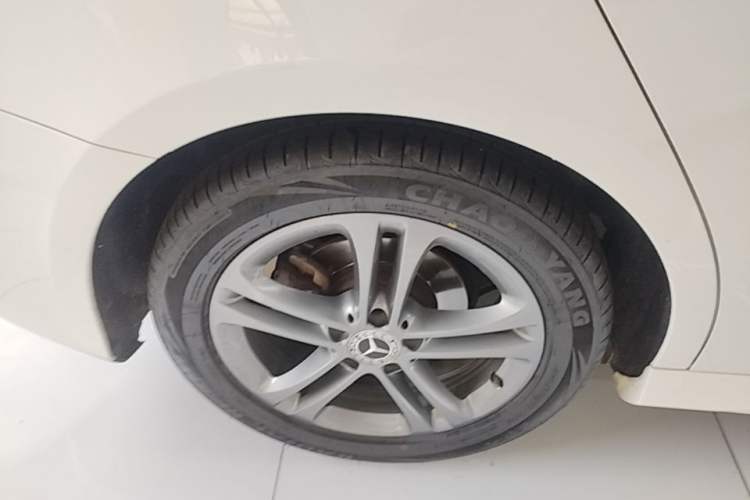 Used Mercedes-Benz A-Class 2021 Restyled A 180 L Sport Sedan Right Rear Wheel Hub