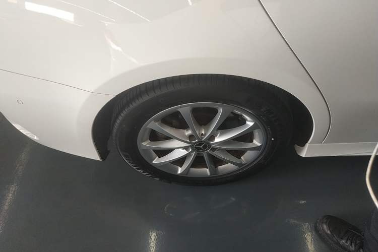 Used Mercedes-Benz A-Class 2021 A 200 L Sport Sedan Dynamic Model Right Rear Wheel Hub