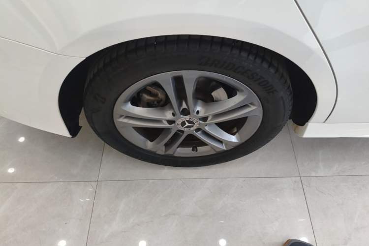 Used Mercedes-Benz A-Class 2021 Restyled A 180 L Sport Sedan Right Rear Wheel Hub