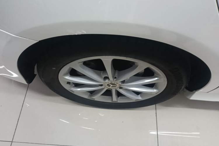 Used Mercedes-Benz A-Class 2021 A 200 L Sport Sedan Dynamic Model Right Rear Wheel Hub