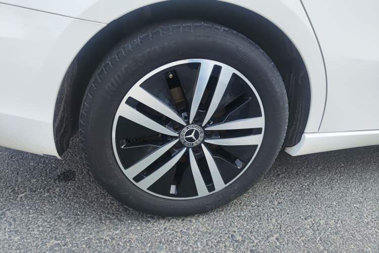 Used Mercedes-Benz A-Class 2021 A 180 L Right Rear Wheel Hub