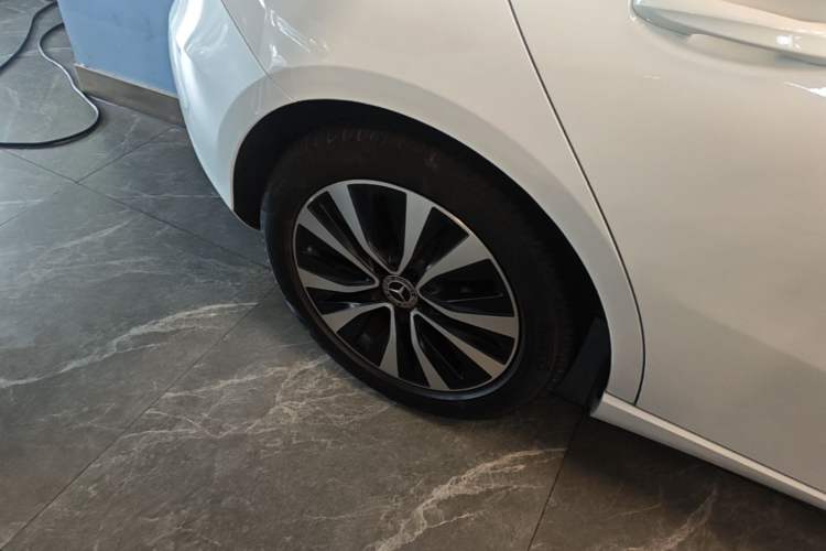 Used Mercedes-Benz A-Class 2021 A 200 Dynamic Edition Right Rear Wheel Hub