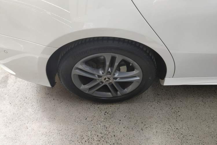 Used Mercedes-Benz A-Class 2021 A 180 L Sport Sedan Right Rear Wheel Hub
