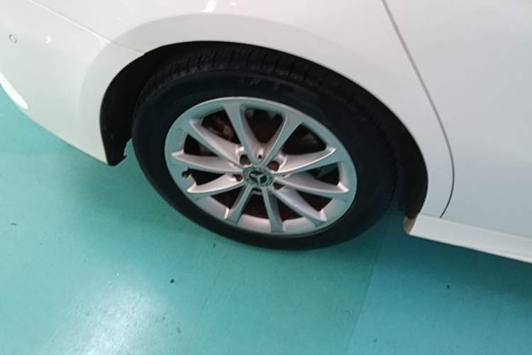 Used Mercedes-Benz A-Class 2021 A 200 L Sport Sedan Dynamic Model Right Rear Wheel Hub
