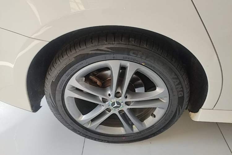 Used Mercedes-Benz A-Class 2021 Restyled A 180 L Sport Sedan Right Rear Wheel Hub