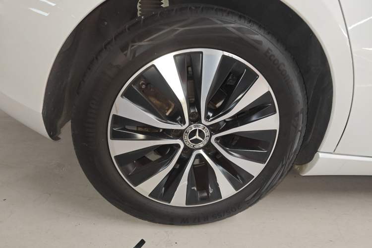 Used Mercedes-Benz A-Class 2021 A 200 Dynamic Edition Right Rear Wheel Hub