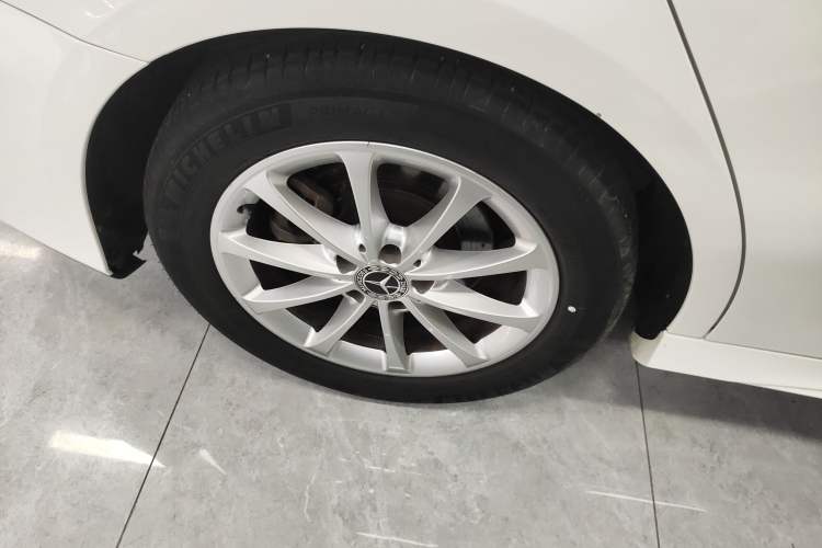Used Mercedes-Benz A-Class 2021 A 200 L Sport Sedan Dynamic Model Right Rear Wheel Hub