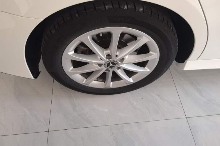 Used Mercedes-Benz A-Class 2021 A 200 L Sport Sedan Dynamic Model Right Rear Wheel Hub