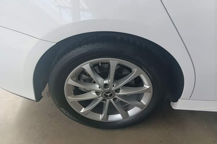 Used Mercedes-Benz A-Class 2021 A 200 L Sport Sedan Dynamic Model Right Rear Wheel Hub