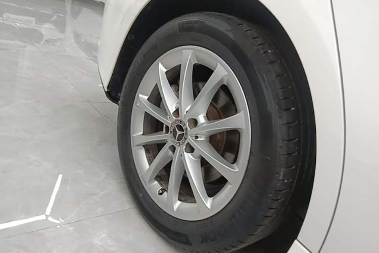 Used Mercedes-Benz A-Class 2021 A 200 L Sport Sedan Fashion Model Right Rear Wheel Hub
