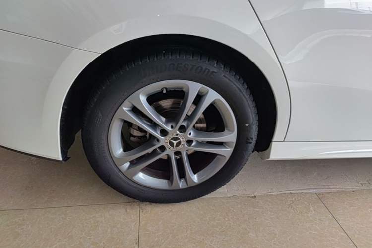 Used Mercedes-Benz A-Class 2021 Restyled A 180 L Sport Sedan Right Rear Wheel Hub