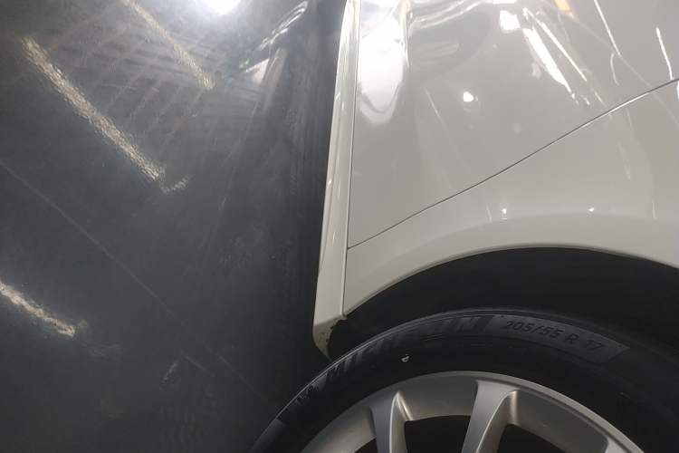 Used Mercedes-Benz A-Class 2021 A 200 L Sport Sedan Dynamic Model Right Side Sill