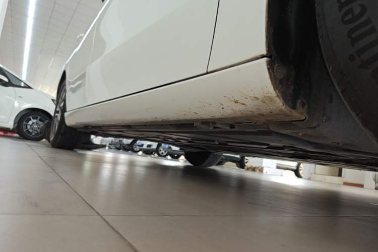 Used Mercedes-Benz A-Class 2021 A 200 Dynamic Edition Right Side Sill