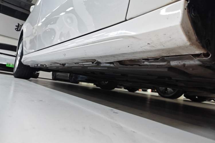 Used Mercedes-Benz A-Class 2021 A 200 L Sport Sedan Fashion Model Right Side Sill
