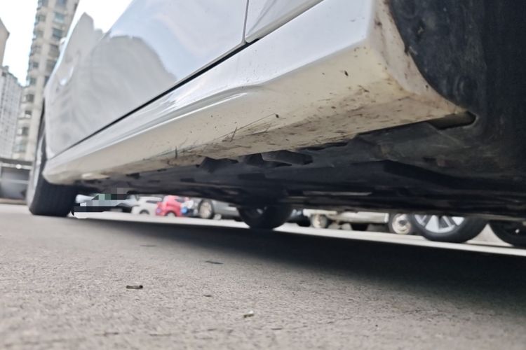 Used Mercedes-Benz A-Class 2021 A 180 L Sport Sedan Right Side Sill