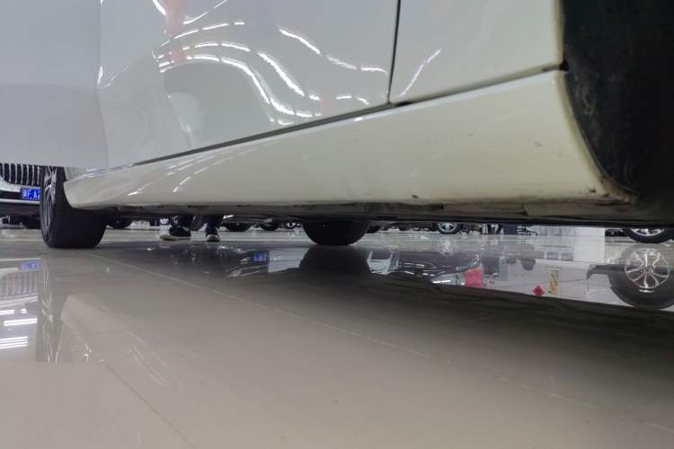 Used Mercedes-Benz A-Class 2021 A 200 Dynamic Edition Right Side Sill