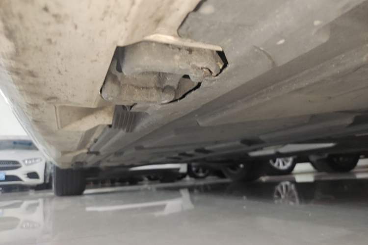 Used Mercedes-Benz A-Class 2021 A 180 L Sport Sedan Right Side Sill