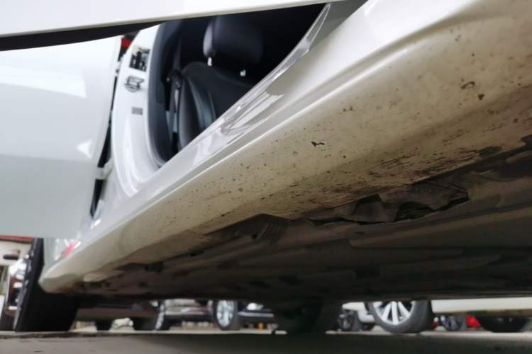 Used Mercedes-Benz A-Class 2021 A 200 L Sport Sedan Fashion Model Right Side Sill