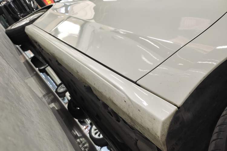Used Mercedes-Benz A-Class 2021 A 200 L Sport Sedan Dynamic Model Right Side Sill