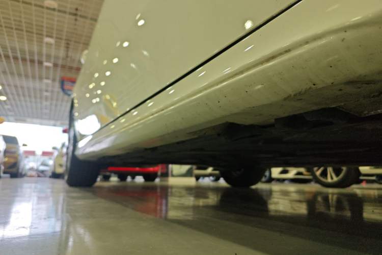 Used Mercedes-Benz A-Class 2021 A 180 L Sport Sedan Right Side Sill