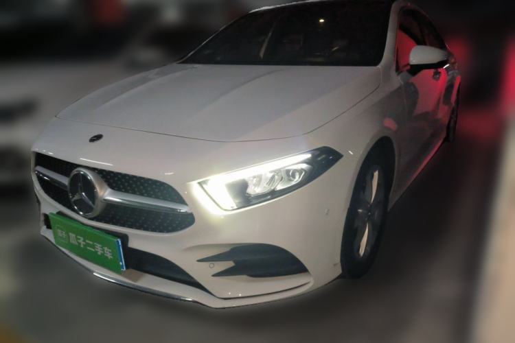Used Mercedes-Benz A-Class 2021 A 200 L Sport Sedan Fashion Model Guazi used car, China used car export, Used car for sale, Used cars, Cheapest cars for sale