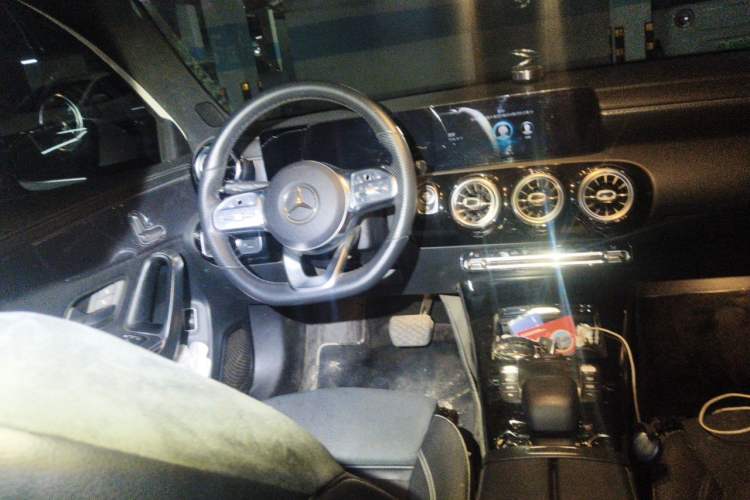 Used Mercedes-Benz A-Class 2021 A 200 L Sport Sedan Fashion Model Steering Wheel