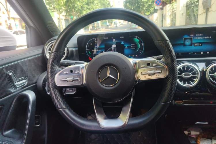Used Mercedes-Benz A-Class 2021 A 200 L Sport Sedan Fashion Model Steering Wheel