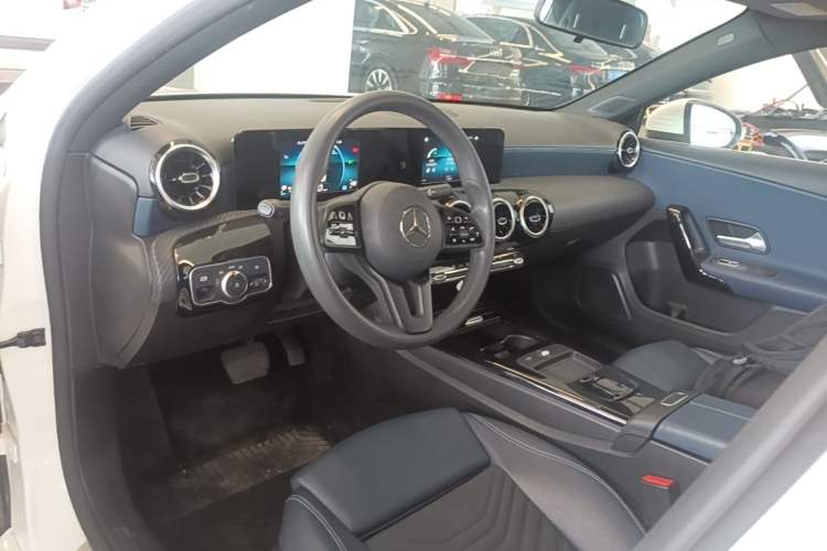 Used Mercedes-Benz A-Class 2021 A 180 L Steering Wheel