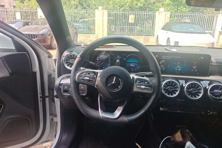 Used Mercedes-Benz A-Class 2021 A 200 L Sport Sedan Fashion Model Steering Wheel