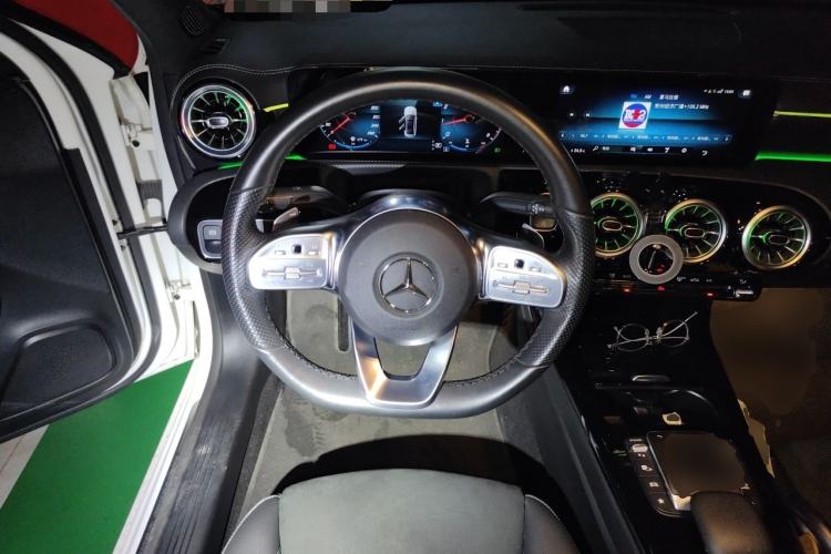 Used Mercedes-Benz A-Class 2021 A 200 L Sport Sedan Fashion Model Steering Wheel