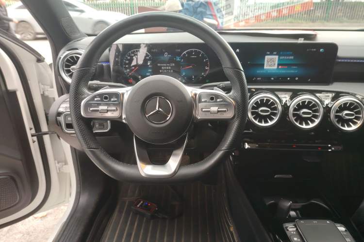 Used Mercedes-Benz A-Class 2021 A 200 L Sport Sedan Fashion Model Steering Wheel