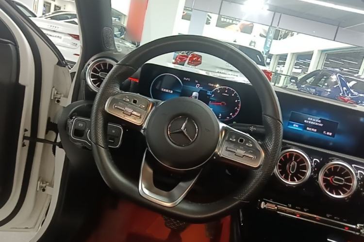 Used Mercedes-Benz A-Class 2021 A 200 L Sport Sedan Fashion Model Steering Wheel