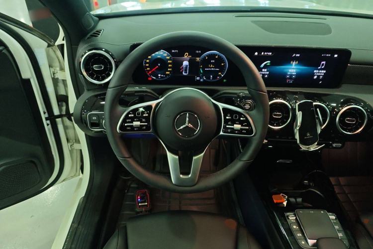 Used Mercedes-Benz A-Class 2021 A 180 L Sport Sedan Steering Wheel